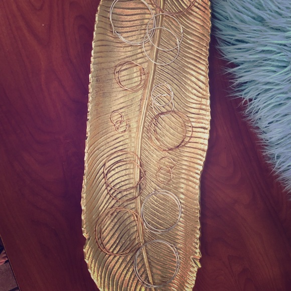 Multi Size Hoop Earrings - Picture 1 of 4